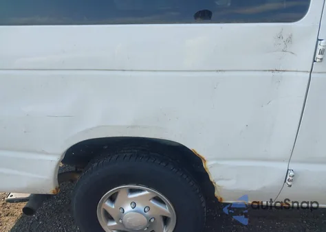 2010 Ford E-350 Super Duty Xl/Xlt из США, поврежденный, VIN 1FBSS3BL8ADA77449